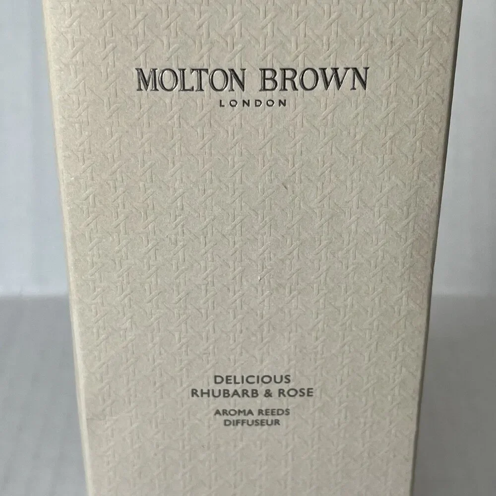 Molton Brown Delicious Rhubarb & Rose Aroma Reeds Diffuser 150 ml 5.07 oz.